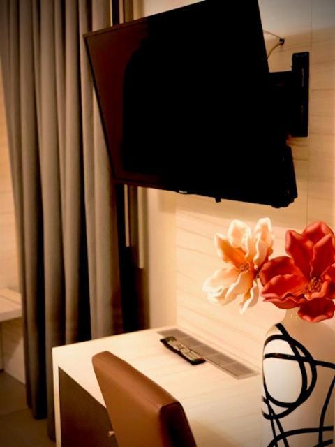 Hotel Stella Modena Exteriör bild