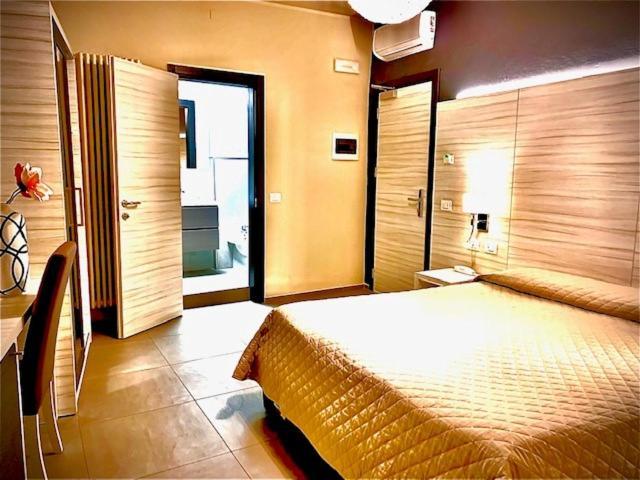 Hotel Stella Modena Exteriör bild